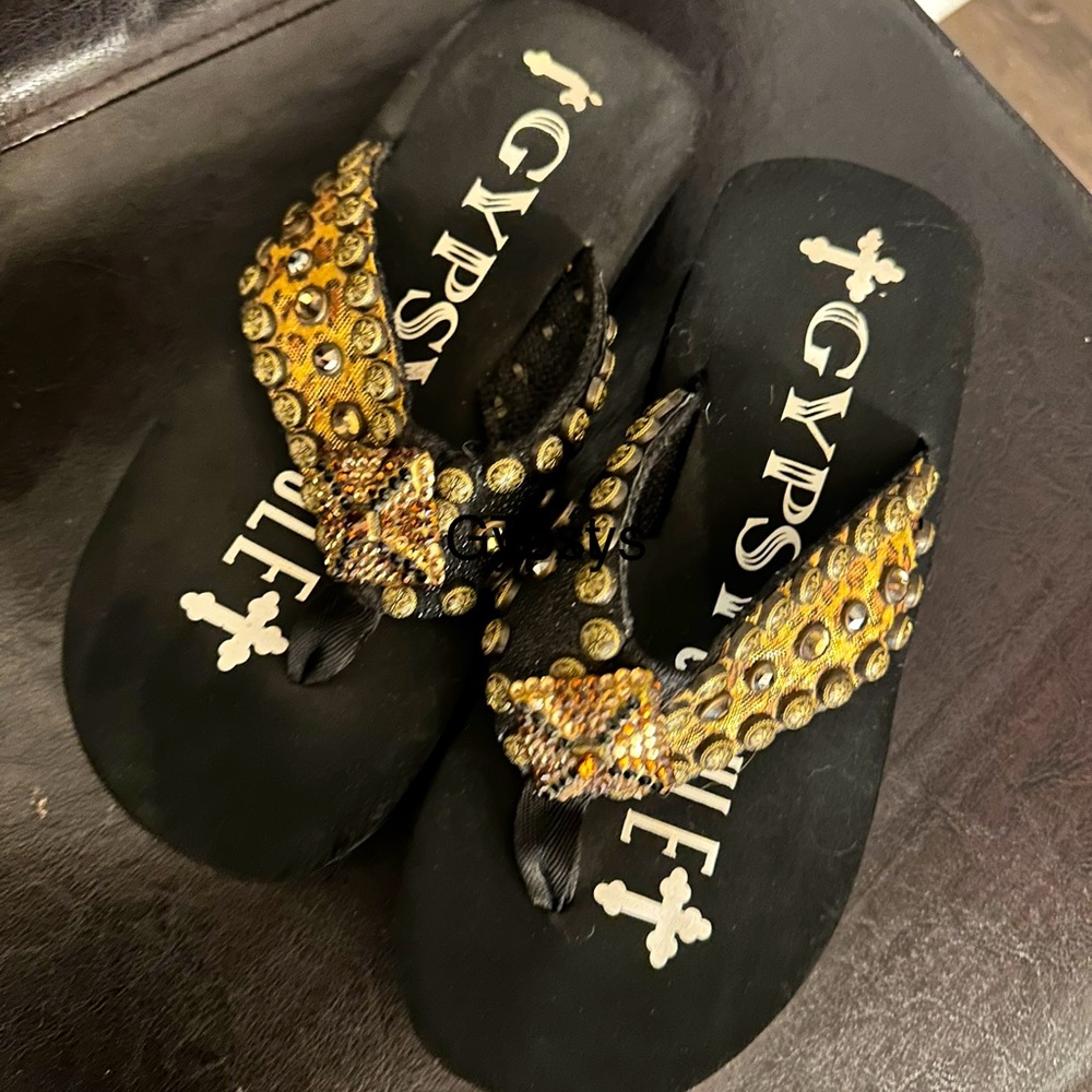 Gypsy Soule flip flops